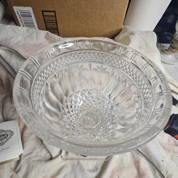 Shannon Crystal Lead Crystal Vase - Picture 6 of 11